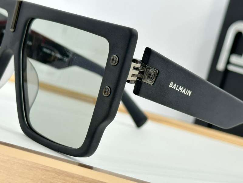 Picture of Balmain Sunglasses _SKUfw51973267fw